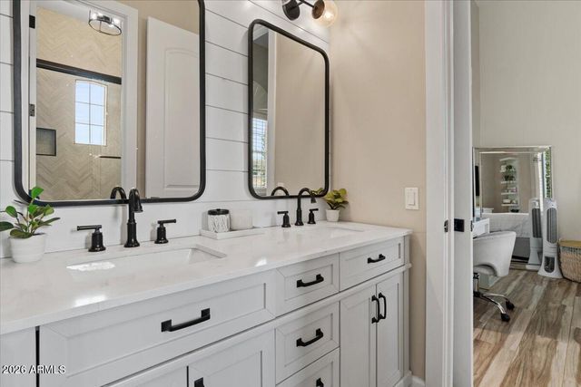 5827 S MARIN Court, Gilbert, AZ 85298