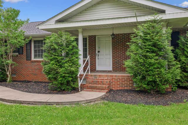 979 S Main St, S, Eagleville, TN 37060