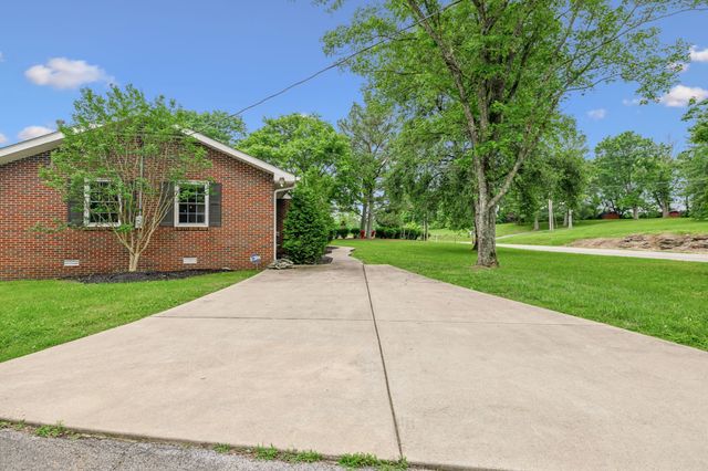 979 S Main St, S, Eagleville, TN 37060