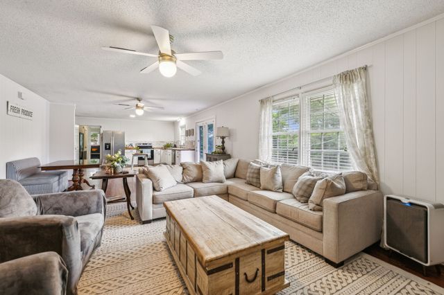 979 S Main St, S, Eagleville, TN 37060