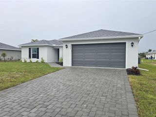 1407 NW 17th Place, Cape Coral, FL 33993