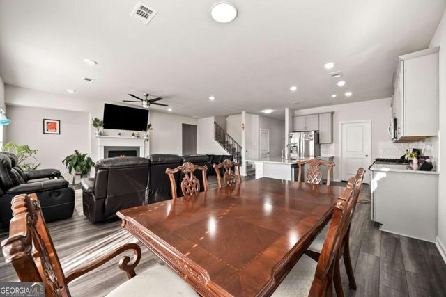 319 Canal Way, Woodstock, GA 30188