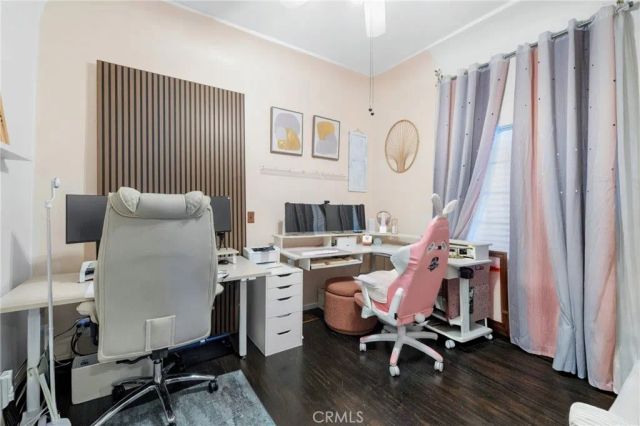 15401 Saticoy Street, Van Nuys, CA 91406