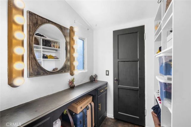 15401 Saticoy Street, Van Nuys, CA 91406