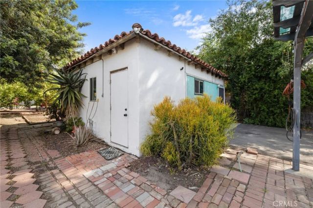 15401 Saticoy Street, Van Nuys, CA 91406