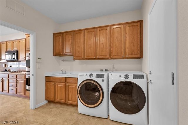 2237 Suffron Hills Court, Henderson, NV 89044