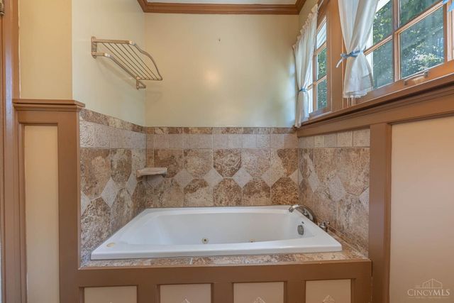 401 The Alameda, Middletown, OH 45044