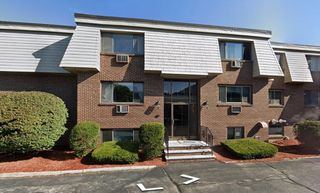 10 Hallmark Gardens 8, Burlington, MA 01803