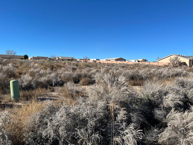 513 8th Street NE, Rio Rancho, NM 87124