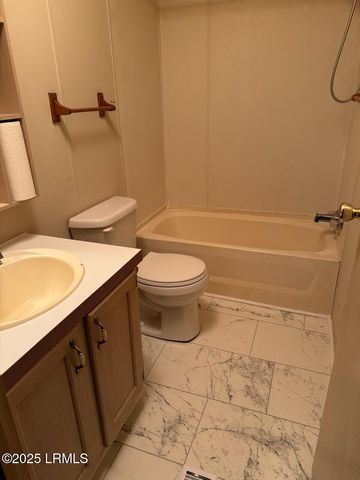 21 Mixon Road, St. Helena Island, SC 29920