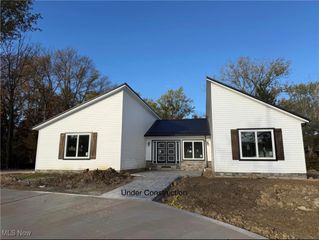 3940 Ellendale Road, Chagrin Falls, OH 44022