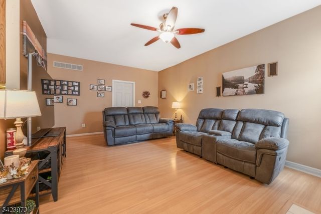 1304 Brian Circle, Greenwich Twp., NJ 08886