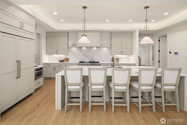 2104 166th Place NE, Bellevue, WA 98008