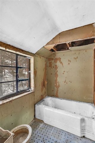 2132 Laketon Rd, Wilkinsburg, PA 15221