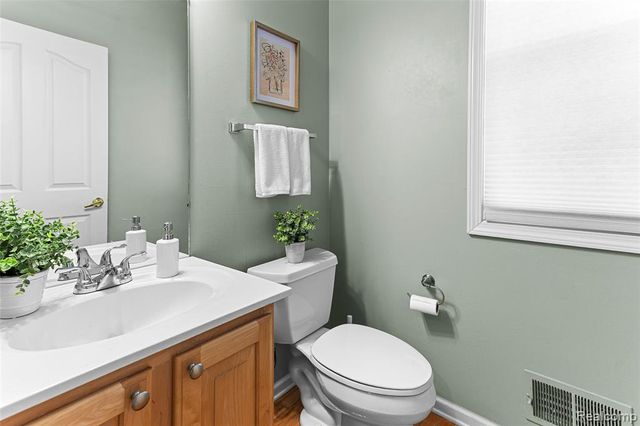 7567 Windgate Circle, West Bloomfield, MI 48323