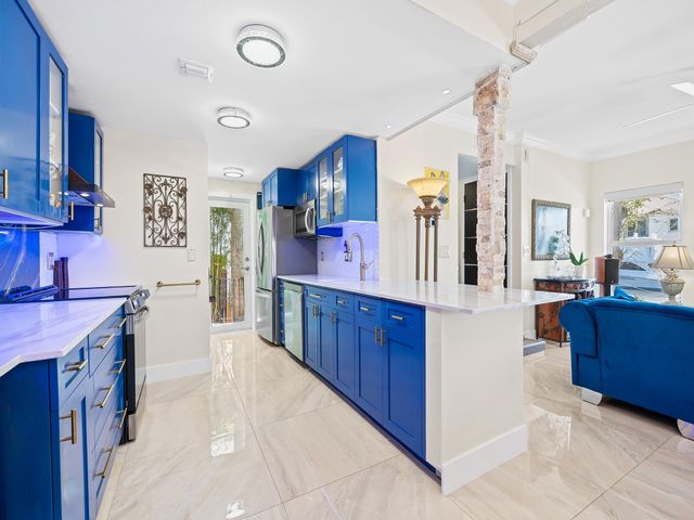 1524 SE 12th St 6, Fort Lauderdale, FL 33316