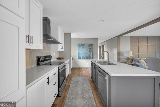 946 Essic Road, Ball Ground, GA 30107