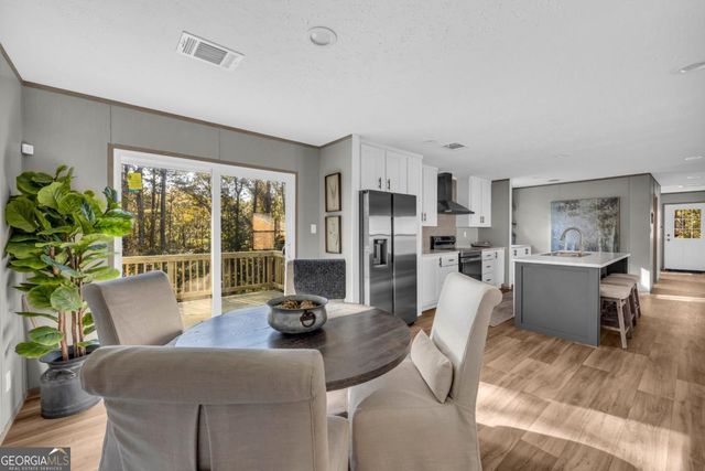 946 Essic Road, Ball Ground, GA 30107