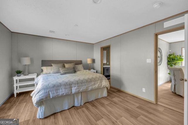 946 Essic Road, Ball Ground, GA 30107