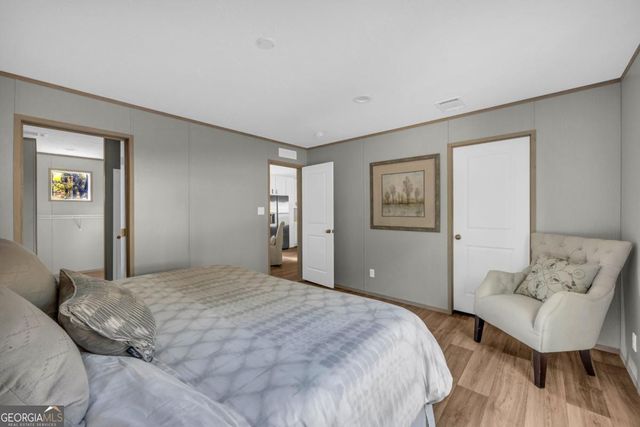 946 Essic Road, Ball Ground, GA 30107