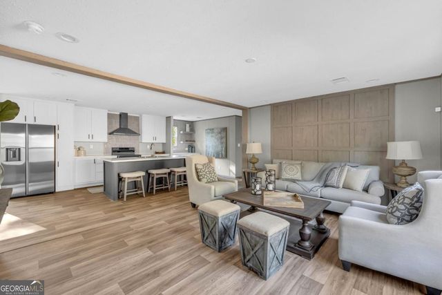 946 Essic Road, Ball Ground, GA 30107