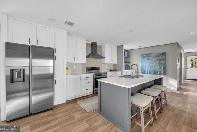 946 Essic Road, Ball Ground, GA 30107