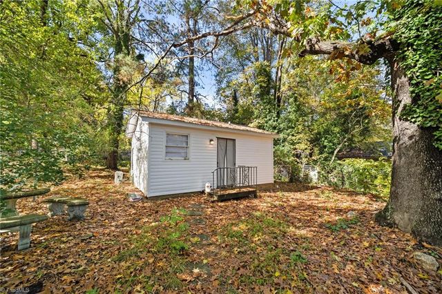 1004 Highland Avenue, Greensboro, NC 27403