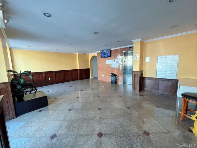 43-18 Robinson Street 7D, Flushing, NY 11355