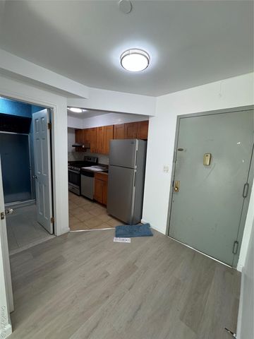 43-18 Robinson Street 7D, Flushing, NY 11355