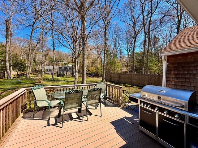 38 Kiahs Way, Sandwich, MA 02537