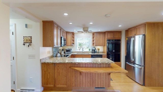 38 Kiahs Way, Sandwich, MA 02537