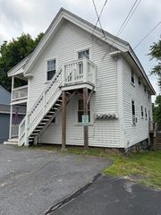 37 Central Ave 4, Ayer, MA 01432