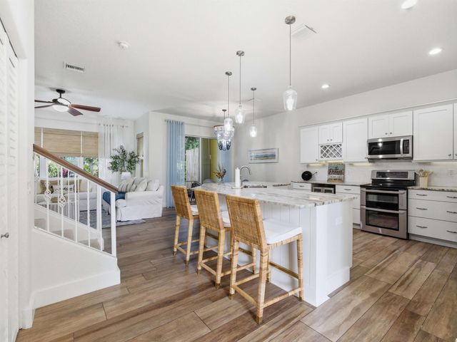 125 Barefoot Cove, Hypoluxo, FL 33462