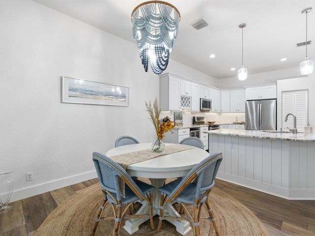 125 Barefoot Cove, Hypoluxo, FL 33462