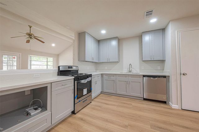 6919 Maczali Drive, Missouri City, TX 77489