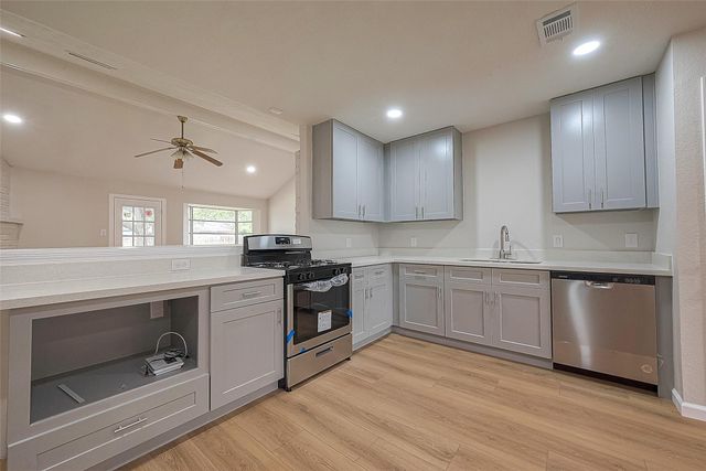 6919 Maczali Drive, Missouri City, TX 77489