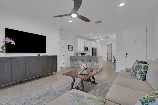 13466 Kent ST, Naples, FL 34109