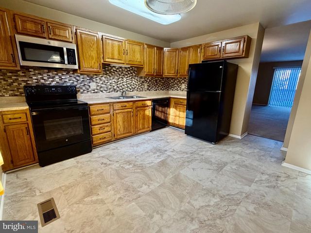 7 CROSS FALLS CIR, Sparks Glencoe, MD 21152