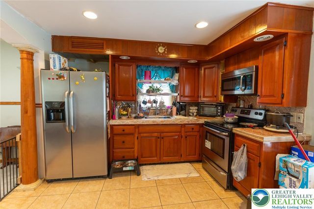 852 North Irving Street, Allentown City, PA 18109