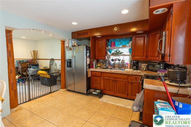 852 North Irving Street, Allentown City, PA 18109