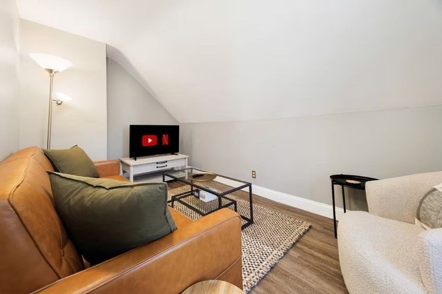 78 Chester 3, Boston, MA 02134