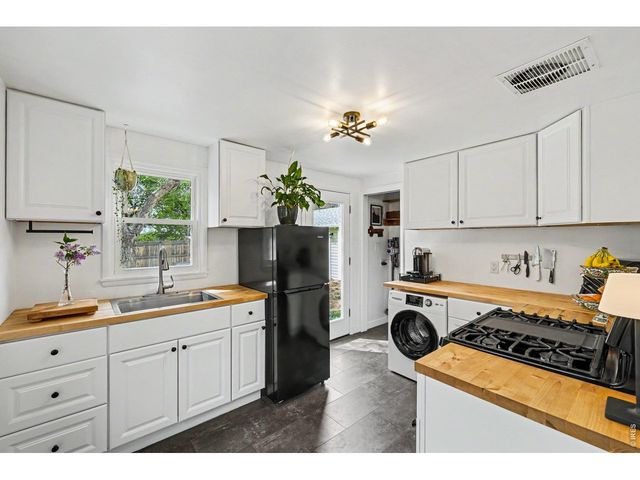 757 Lashley St, Longmont, CO 80504