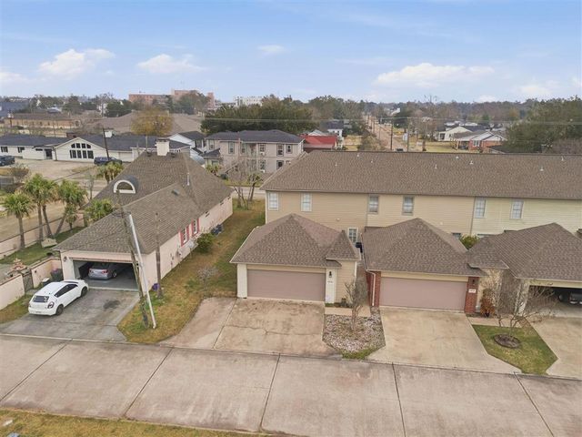 1870 Lake Street, Lake Charles, LA 70601