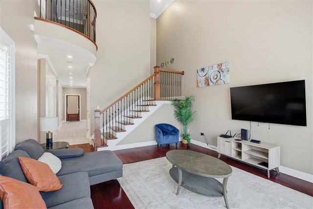 1870 Lake Street, Lake Charles, LA 70601