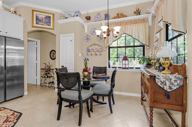104 Harbour Town Circle, Conroe, TX 77356
