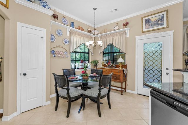 104 Harbour Town Circle, Conroe, TX 77356