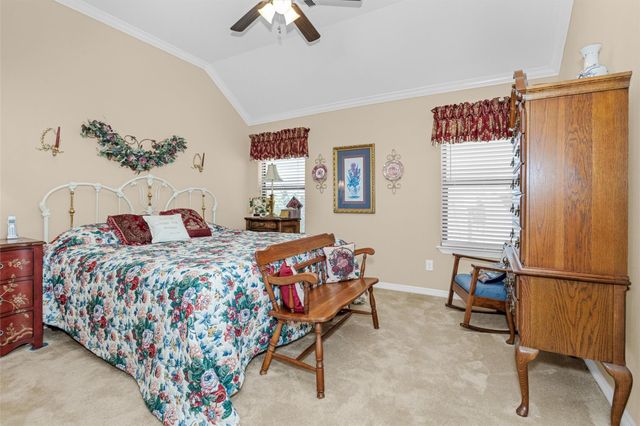 104 Harbour Town Circle, Conroe, TX 77356