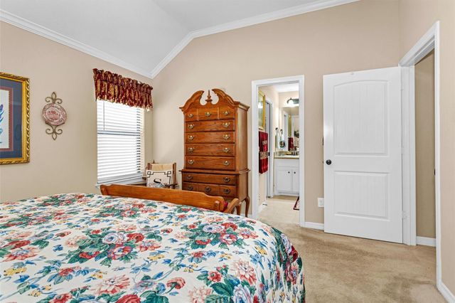 104 Harbour Town Circle, Conroe, TX 77356