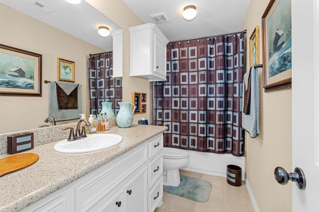 104 Harbour Town Circle, Conroe, TX 77356
