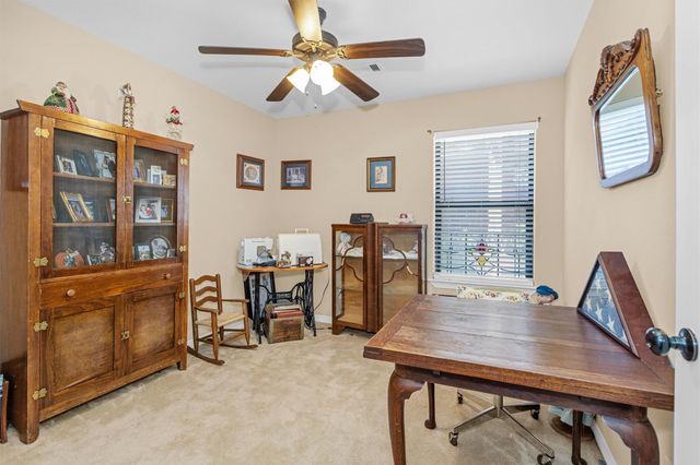 104 Harbour Town Circle, Conroe, TX 77356